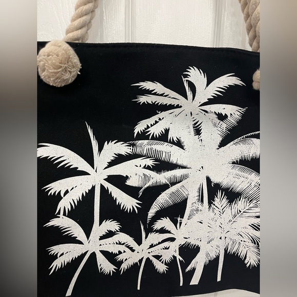 Beach Bag/Tote Bag Black w/Palm Trees, NWOT - Picture 2 of 6